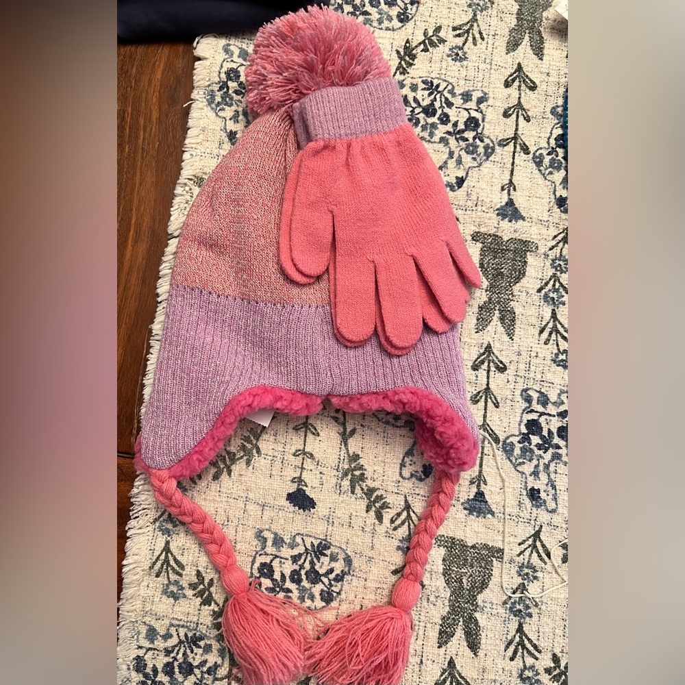 Disney Minnie Mouse Pink and Lavender Knit Earflap Hat with Matching Gloves - Picture 2 of 3